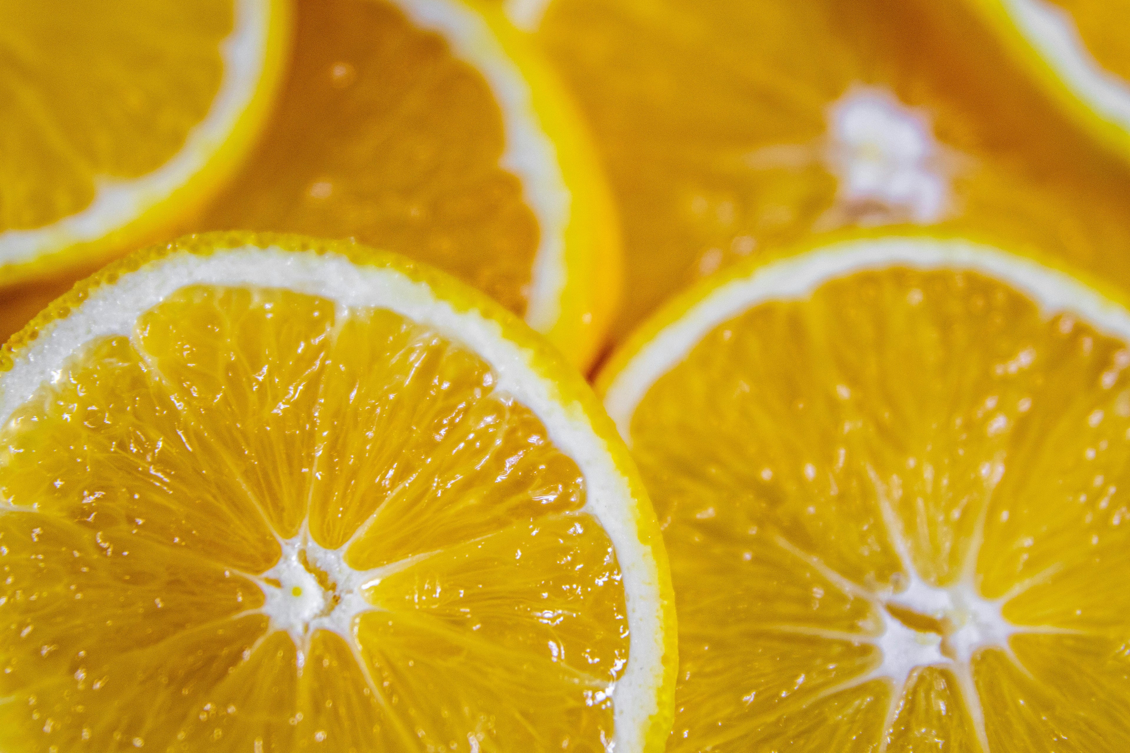 Vitamine C : est-elle sûre et efficace contre le masque de grossesse ?